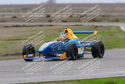 media/Jan-15-2023-CalClub SCCA (Sun) [[40bbac7715]]/Group 2/Qualifying (Sweeper)/